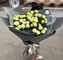 Букет Белые кустовые розы Солинеро #REPLACE_PRED# Платнировской